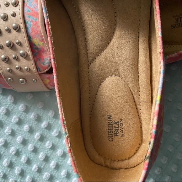 🎉2/15$ Avon multicoloured flats - Picture 4 of 4